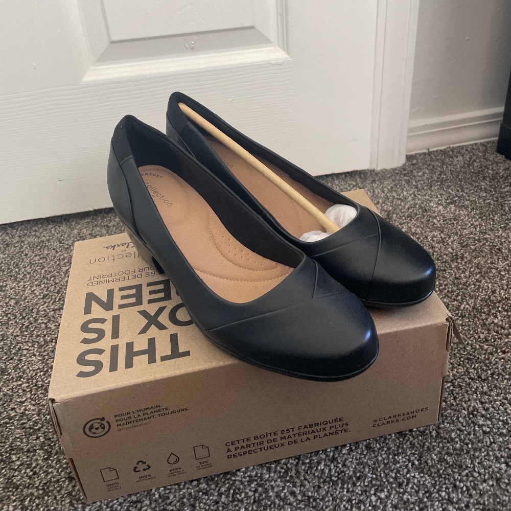 Clarks Emily Alexa Black Leather